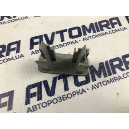 Заглушка центральной стойки Opel Zafira B 2005-2011 13190179